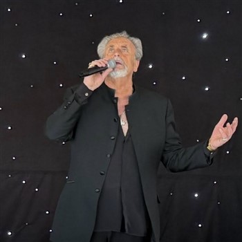 Christmas With Tom Jones